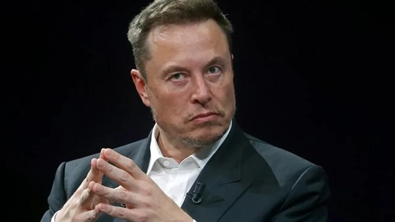 صفحات الهجوم على مصر والسعودية تدار من إسرائيل: خبير يكشف دور ماسك في وسط صراعات إعلامية معقدة